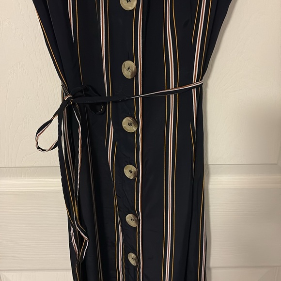 Silky striped dress - Picture 5 of 5